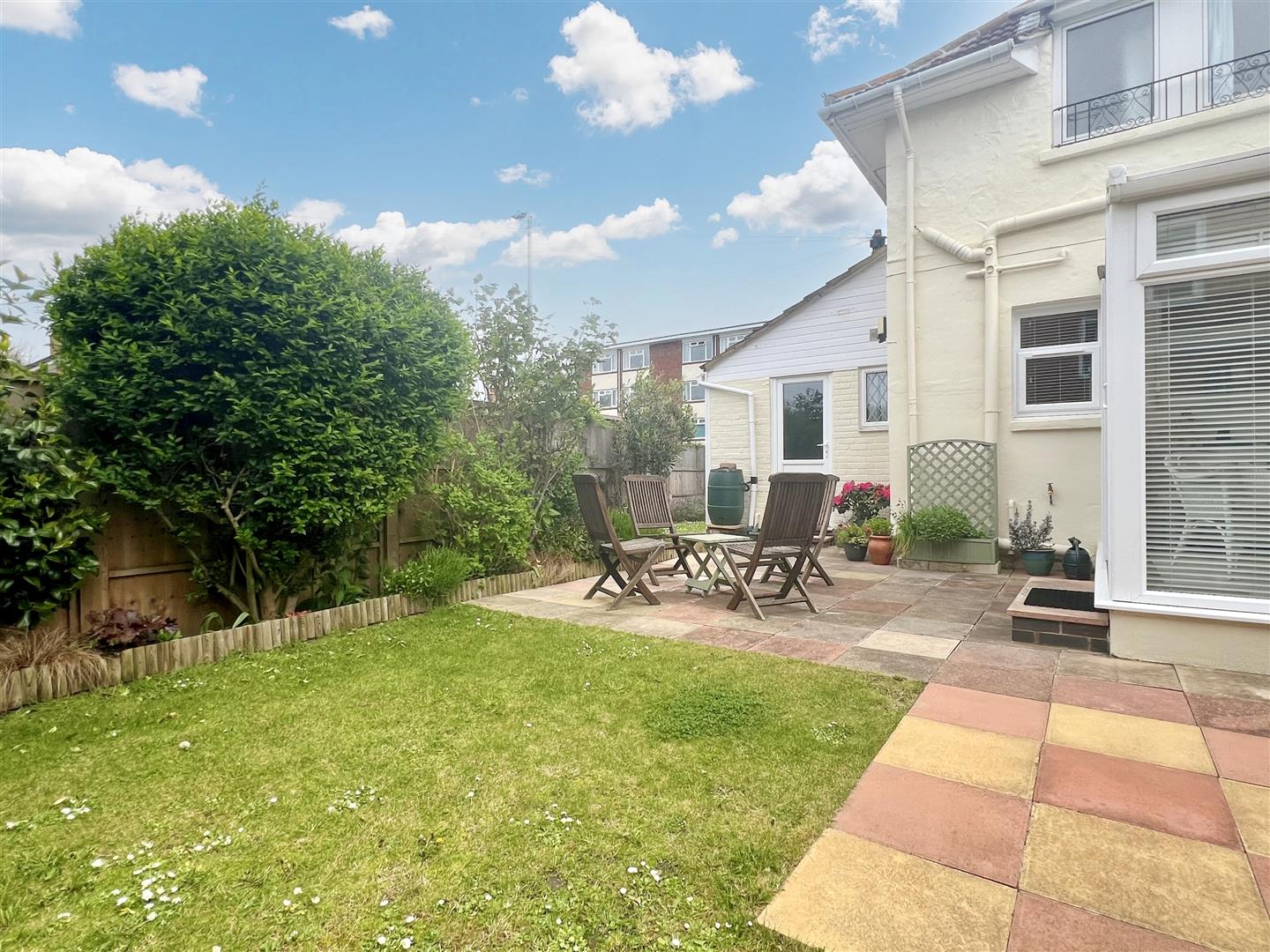 Property Details for Roselands Avenue, Eastbourne Town Property